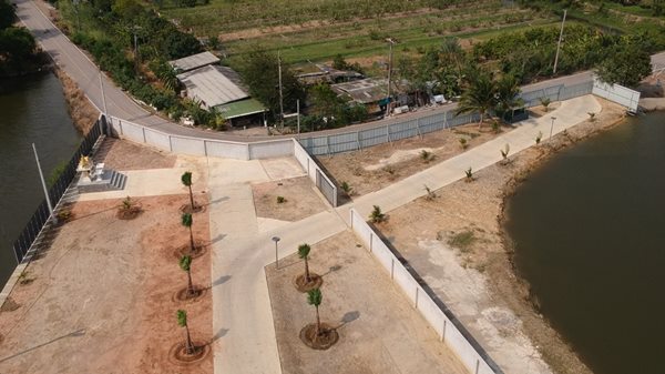 ขายที่ดินติดแม่น้ำ ท่าจีน หน้ากว้างติดแม่น้ำกว่า 100 เมตร ขนาด 8 ไร่ พร้อมโรงงานสร้างใหม่ โทร 0619829696 (รูปที่ 8)