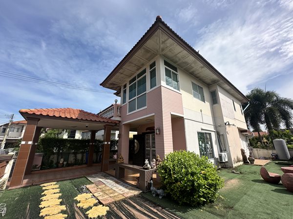 ขายบ้านเดี่ยว หลังมุม หมู่บ้านโฮมทาวน์ศรีราชา 2 ชั้น ขนาด 61 ตารางวา บ้านสวย แถมเครื่องใช้ไฟฟ้า โทร 065-5639565 (รูปที่ 3)