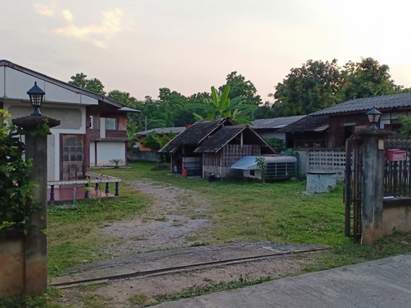 ขายที่ดินพร้อมบ้าน ทำเลทอง เนื้อที่ 290 ตร.ว. บ้านตองกาย อ.หางดง จ.เชียงใหม่ ใกล้ไนท์ซาฟารีและราชพฤกษ์ บรรยากาศดีมาก โทร 0956530192 (รูปที่ 2)