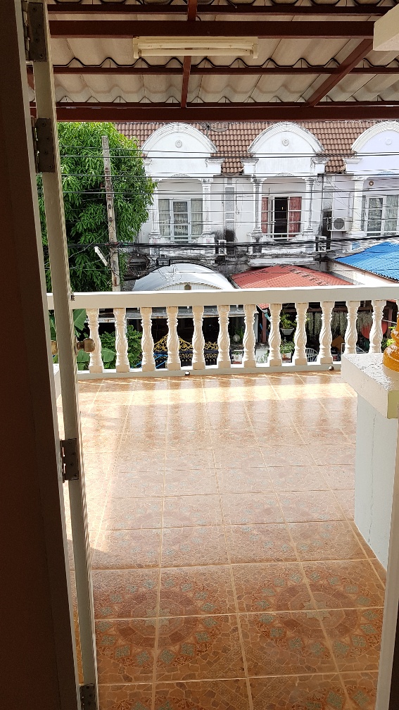 ขายทาวเฮาส์สนามบินน้ำนนทบุรี39ใหญ่5เมตรทำใหม่ทั้งหลัง (รูปที่ 4)