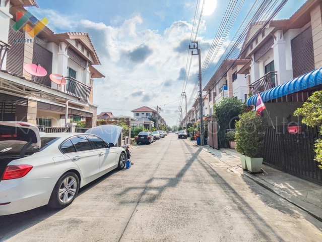 ทาวน์โฮม ลิฟวิ่งพาร์ค พระราม 5 บางศรีเมือง นนทบุรี หลังริม (รูปที่ 2)