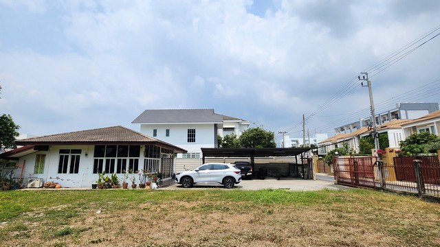 WAN438ขายบ้านเดี่ยวพร้อมที่ดินเนื้อที่ 202 ตารางวา ใจกลางเมือง ซอยลาดพร้าว 124 เข้าออกได้หลายเส้นทาง ใกล้รถไฟฟ้าสีเหลือง (รูปที่ 3)