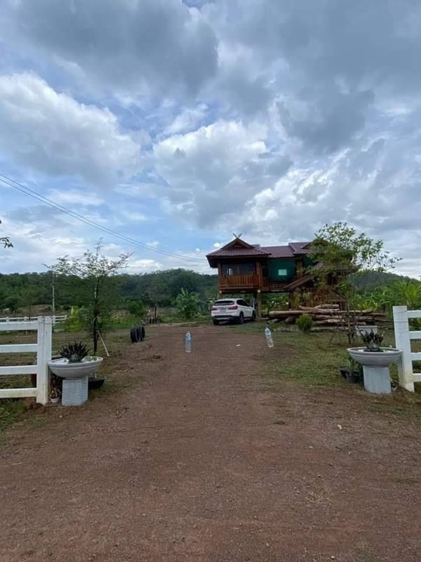 ที่ดิน 600 วา พร้อมเรือนไทย สวยๆ โอบกอดด้วย วิวเขาละมุนใจ T.062-1574449 (รูปที่ 17)