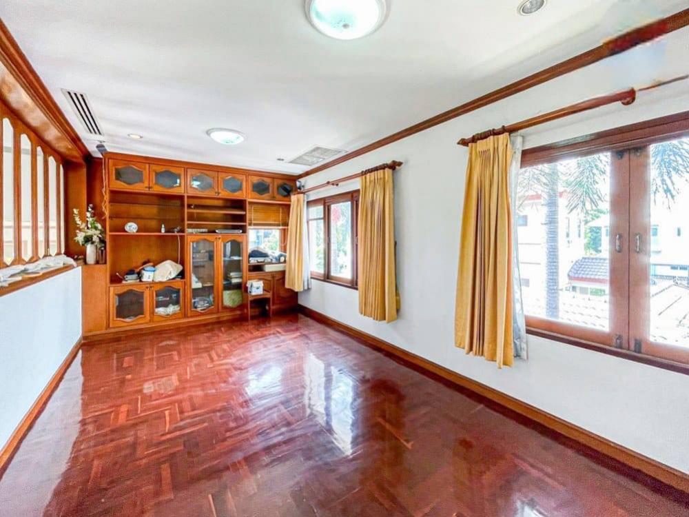 ให้เช่าบ้านเดี่ยว 2ชั้นเนื้อที่ 173ตร.ว พื้นที่ใช้สอย 400ตร.ม 4ห้องนอน 4ห้องน้ำเฟอร์ครบ ถนน บรมราชชนนี ปิ่มเกล้า สาย 3  ราคาเช่า 65,000 บ/ด ขาย 25ล้าน (รูปที่ 2)