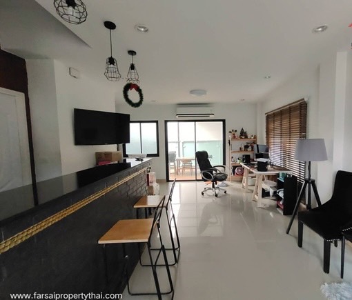 ให้เช่าบ้านแฝด 3ชั้น เนื้อที่ 38ตร.ว พื้นที่ใช้สอย 210ตร.ม 3ห้องนอน 3ห้องน้ำ เฟอร์บางส่วน ถนนเฉลิมพระเกียรติ ร9 ซอย30 ราคาเช่า 30,000 บ/ด (รูปที่ 15)