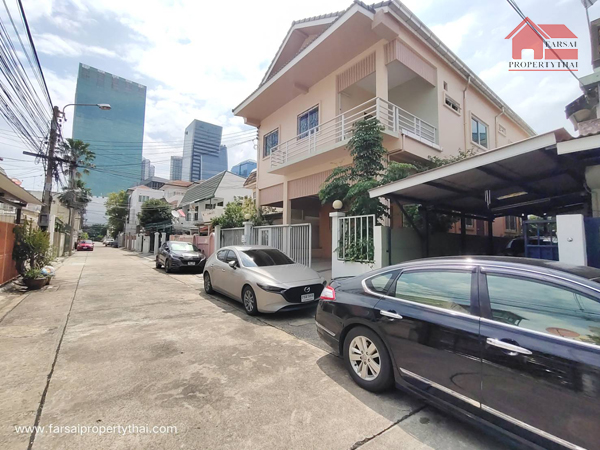 ให้เช่าบ้านเดี่ยว 2 ชั้นเนื้อที่ 47 ตร.ว พื้นที่ใช้สอย 210 ตร.ม 3ห้องนอน 3ห้องน้ำ เฟอร์ครบ ถนนรัชดา หลังห้างฟอร์จูนรัชดา ราคาเช่า 65,000 บ/ด (รูปที่ 20)