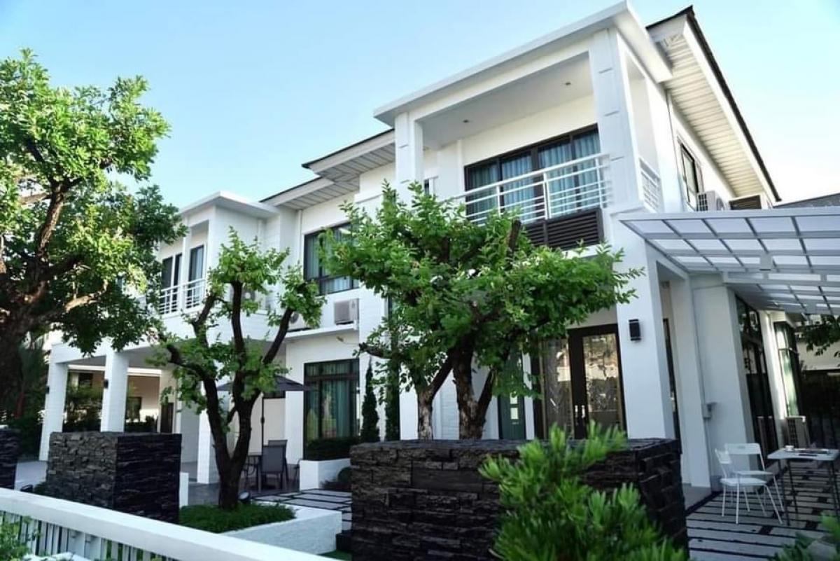ให้เช่าบ้านหรูบ้าน Perfect Master Piece เฟส 1 6นอน 6 น้ำปรับเปลี่ยนได้ตามใจผู้เช่า 4-6 ห้องนอน ฟรีไม่มีค่าใช้จ่ายเพิ่มเติม แจ้งได้เลยค่ะ ถนนลาดกระบัง 