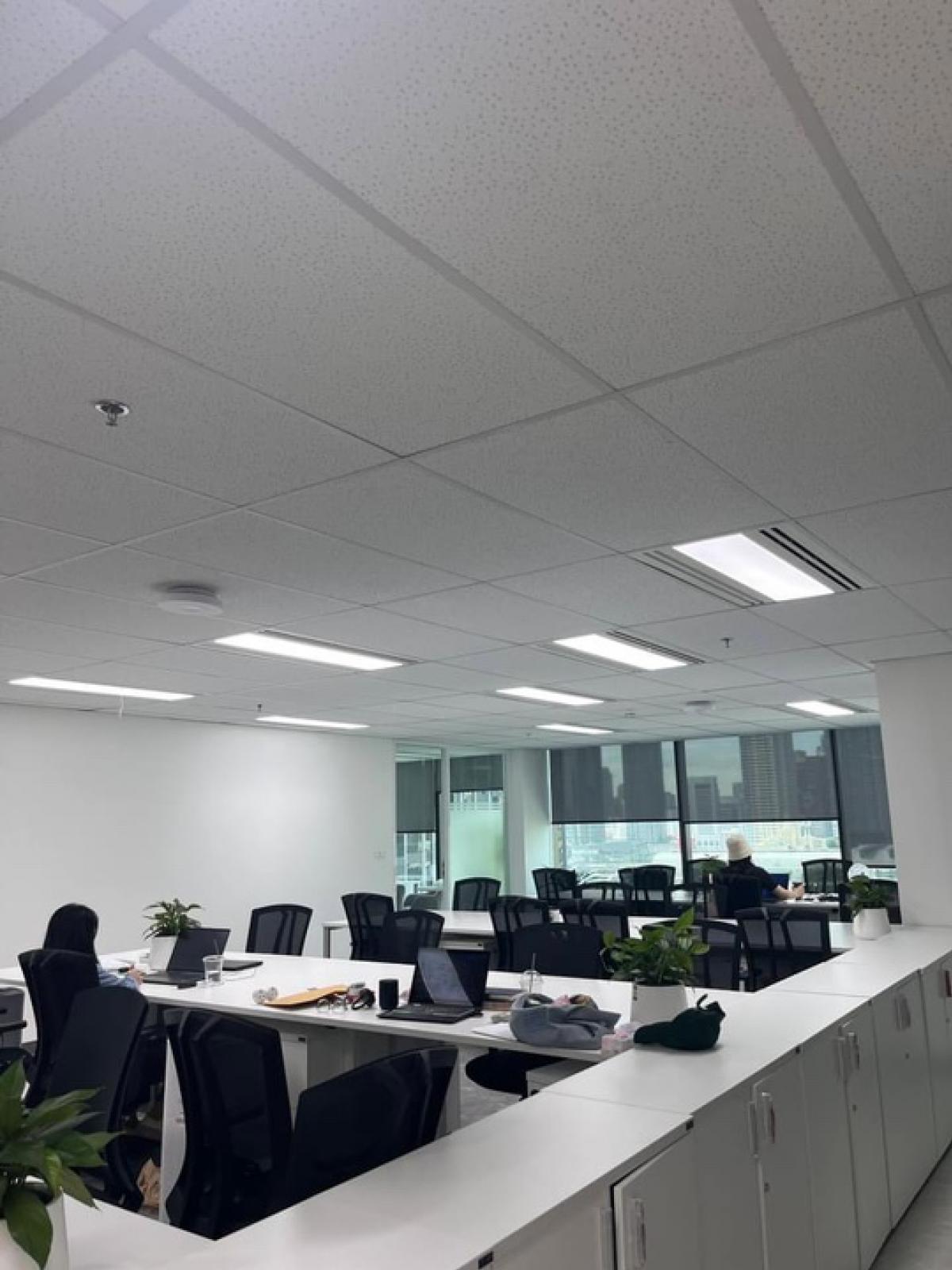 มีออฟฟิศให้เช่าค่ะตึกออฟฟิศอยู่skyy9centre วิวสวยมากออฟฟิศใหม่มากเพิ่งตกแต่งห่างจากMRT พระราม9และ เซ็นทรัล พระราม 9 ประมาณ400เมตร ออฟฟิศกว้าง223.95 ตา (รูปที่ 4)