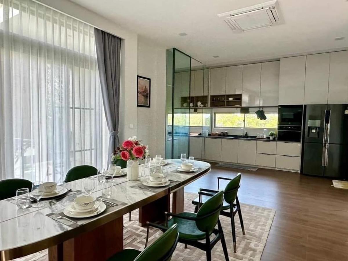 ให้เช่าบ้านเดี่ยวหรู 3ชั้น(Luxury ) บ้านใหม่ เนื้อที่ 70.30ตร.ว พื้นที่ใช้สอย 350 ตร.ม 3ห้องนอน 4ห้องน้ำ3จอดรถ ถนน พระราม 9 ห้างเดอะไนน์ ราคาเช่า 280, (รูปที่ 11)