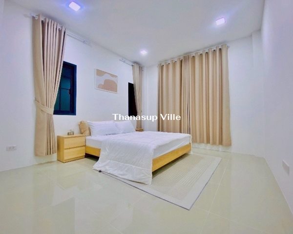 Thanasup Ville อมตะชลบุรี บ้านเดี่ยว อ.พานทอง จ.ชลบุรี สร้างด้วยอิฐแดง ต่อเติมพร้อมอยู่ ราคาพรีเซล พร้อมของแถม เฉพาะเดือนกรกฎาคมนี้ เท่านั้น (รูปที่ 7)