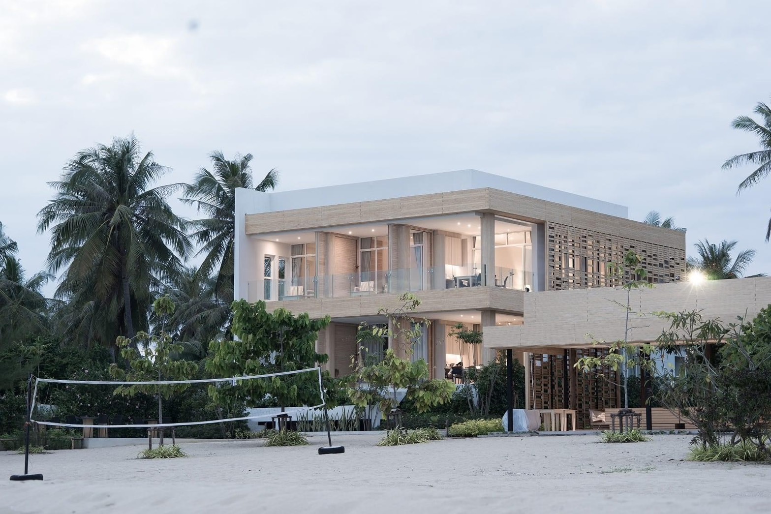 ขายบ้านพร้อมที่ดินติดทะเล​ 2ไร่1งานติดหาดส่วนตัว​ ติดทะเลอ.เมืองประจวบคีรีขันธ์​ แปลงสวย​หน้ากว้างติดทะเล 40​เมตร*ลึก​ 80เมตร​ เป็นสี่เหลี่ยมผืนผ้าสวย
