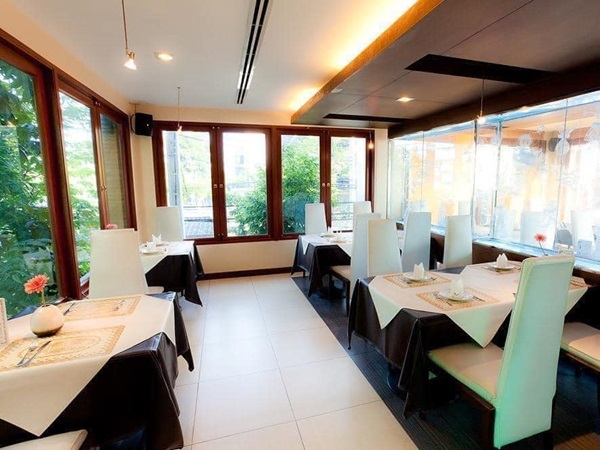 ขายกิจการโรงแรม 3-5 ชั้น 2 หลังเนื้อที่ 46ห้องตกแต่งดี ที่จอรถ มีสปา ร้านอาหาร ผับ บาร์ ถนนสุขุมวิท103 อุดมสุข ราคาขาย 89ล้านบาท (รูปที่ 10)
