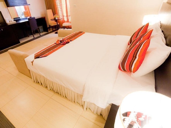 ขายกิจการโรงแรม 3-5 ชั้น 2 หลังเนื้อที่ 46ห้องตกแต่งดี ที่จอรถ มีสปา ร้านอาหาร ผับ บาร์ ถนนสุขุมวิท103 อุดมสุข ราคาขาย 89ล้านบาท (รูปที่ 6)