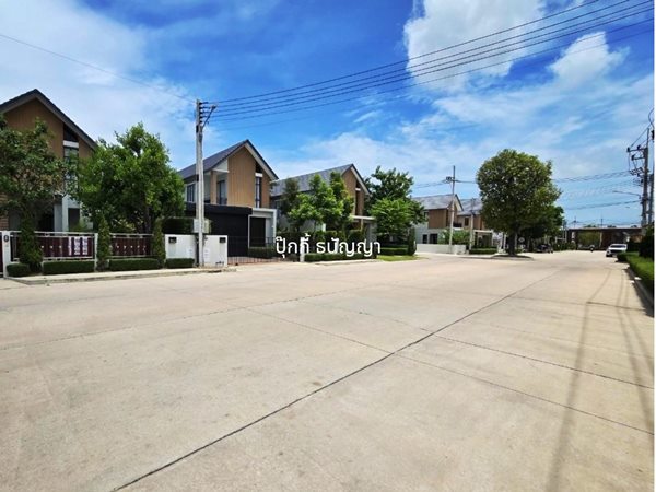 ขายบ้านเดี่ยวบางแสน ในราคาพิเศษ ให้ของแถม และเฟอร์นิเจอร์ สุดคุ้ม พร้อมเข้าอยู่ มีหลังเดียว โทร 099-249-1422 (รูปที่ 2)