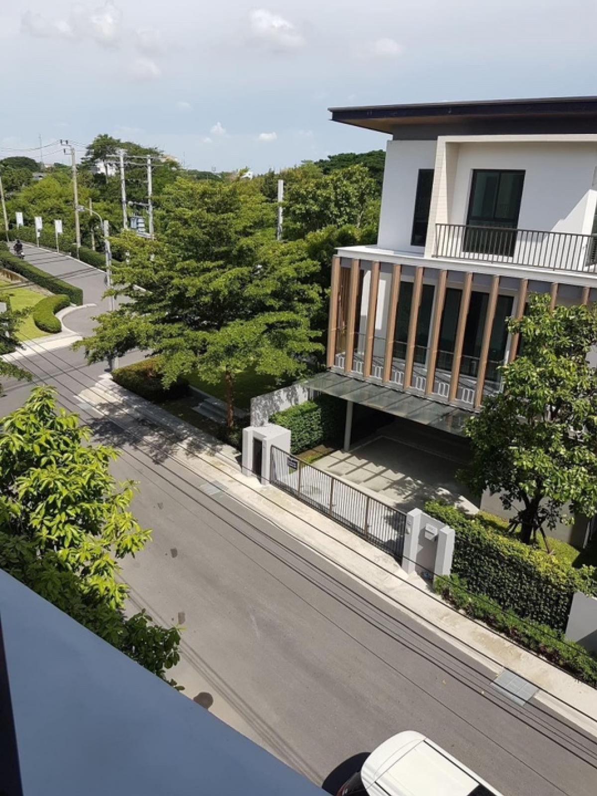 ให้เช่าบ้านเดี่ยวโครงการ AQ Arbor สวนหลวง ร.9 เฉลิมพระเกียรติ ร.9 ซอย 48 เนื้อที่ 52 ตารางวา พื้นที่ใช้สอย 300 ตารางเมตร3 ชั้น 4 ห้องนอน 5 ห้องน้ำ (1  (รูปที่ 2)