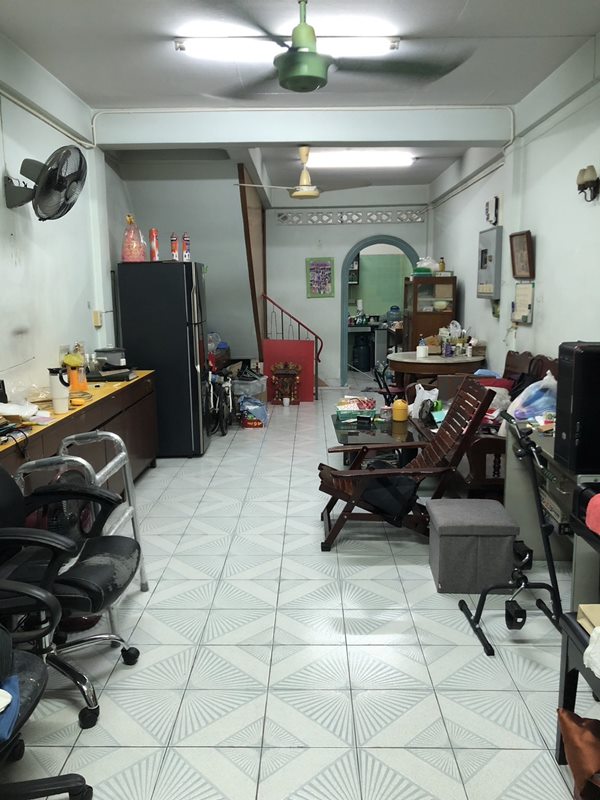 ขายบ้าน (ตึกแถว) ในซอยสาทร11 (ซอยเซ็นหลุยส์) ซอยจันทน์ 18/7 แยก17 ขนาด 11 ตรว. 3 ชั้น โทร 0846660027 (รูปที่ 5)