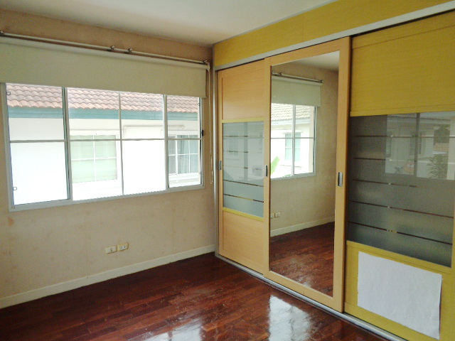 H1091 ขาย บ้านเดี่ยว หลังมุม โครงการ มัณฑนา วัชรพล-รามอินทรา 2 ซอยร่วมมิตรพัฒนา แยก 10 (รูปที่ 33)