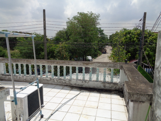 H1158 ขายทาวน์เฮ้าส์ 2 ชั้น ต่อเติมระเบียง ทำเลดี หมู่บ้านเสรี อ่อนนุช ซอยอ่อนนุช 70/1 (รูปที่ 16)