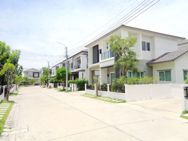 H1169 ขายบ้านเดี่ยวมือ2 สภาพใหม่มากๆ เซนโทร Centro ประชาอุทิศ 90 (รูปที่ 40)