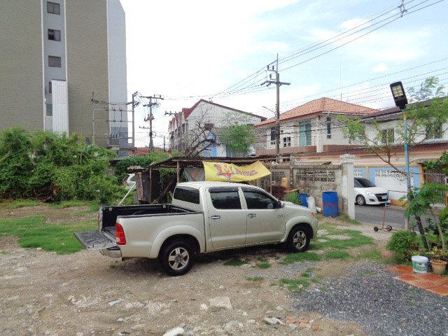 H1198 ขายที่ดิน 175.8 ตารางวา ซอยนวมินทร์ 85 ถนนนวมินทร์ (รูปที่ 16)