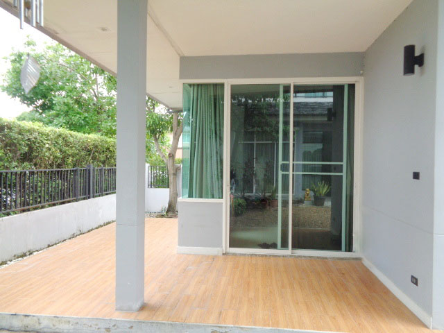 H1205 ขายบ้านเดี่ยว 2 ชั้น โครงการ หมู่บ้านปัญญาอินทรา P4 (The Ozone) ถนนปัญญาอินทรา (รูปที่ 35)