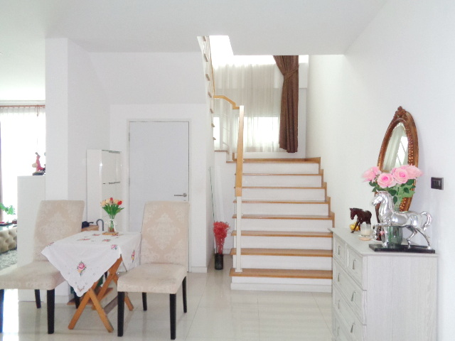 H1205 ขายบ้านเดี่ยว 2 ชั้น โครงการ หมู่บ้านปัญญาอินทรา P4 (The Ozone) ถนนปัญญาอินทรา (รูปที่ 15)