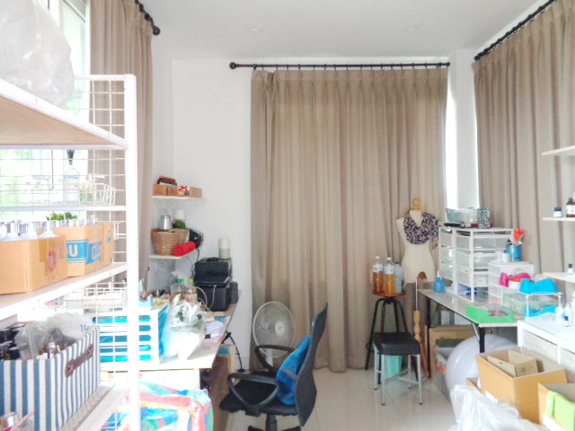 H1205 ขายบ้านเดี่ยว 2 ชั้น โครงการ หมู่บ้านปัญญาอินทรา P4 (The Ozone) ถนนปัญญาอินทรา (รูปที่ 41)