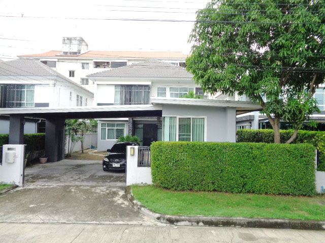 H1205 ขายบ้านเดี่ยว 2 ชั้น โครงการ หมู่บ้านปัญญาอินทรา P4 (The Ozone) ถนนปัญญาอินทรา (รูปที่ 40)