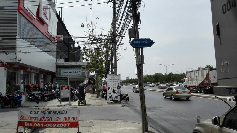 H718 ขาย ทาวน์เฮ้าส์ 3 ชั้น 22.1 ตร.วา ม.จินดาธานี อยู่ถนนบรมราชชนนี 117 ห่างถนนใหญ่เพียง 150เมตร ตกแต่งใหม่ สภาพพร้อมอยู่ (รูปที่ 18)