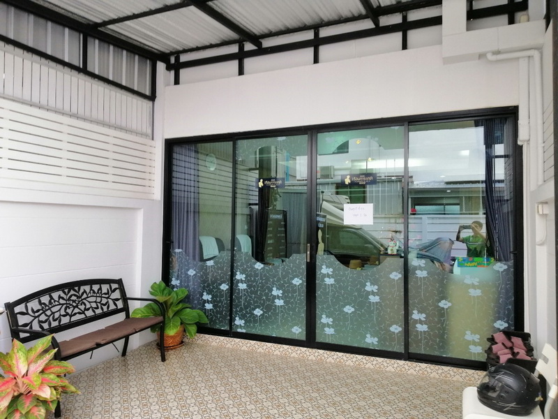H967 ขายถูกสุดในย่านนี้ ทาวน์โฮมใหม่ 3ชั้น 17 ตร.วา อยู่ถนนปทุมธานี-สายใน ห่างถนนใหญ่ 100 เมตร สภาพใหม่ ทำเลดี (รูปที่ 3)