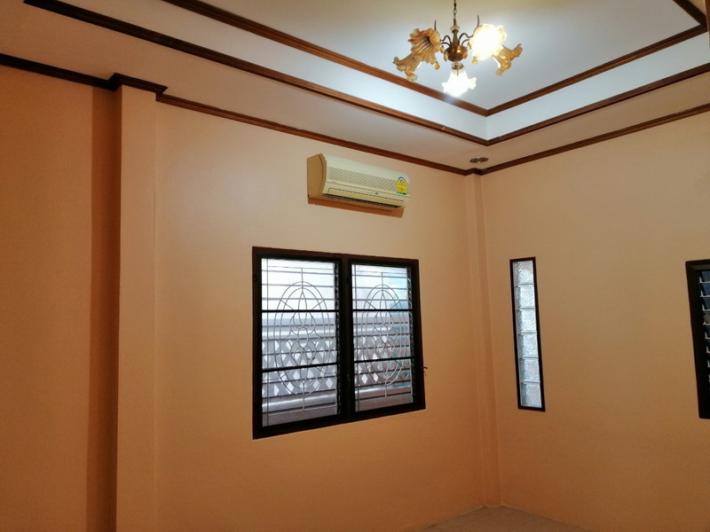 H1105 บ้านแฝดชั้นเดียว 33.3 ตร.วา ม.นันทวัน8 ติดถนนเลียบวารี ซอย67 เขตหนองจอก ต่อเติมเป็น 2 ชั้น 3นอน 2น้ำ บ้านรีโนเวทแล้ว สภาพใหม่ (รูปที่ 4)