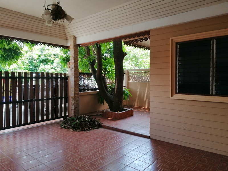 H1105 บ้านแฝดชั้นเดียว 33.3 ตร.วา ม.นันทวัน8 ติดถนนเลียบวารี ซอย67 เขตหนองจอก ต่อเติมเป็น 2 ชั้น 3นอน 2น้ำ บ้านรีโนเวทแล้ว สภาพใหม่ (รูปที่ 12)
