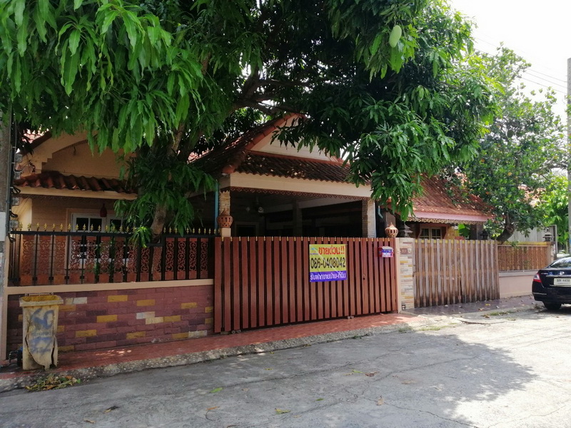 H1105 บ้านแฝดชั้นเดียว 33.3 ตร.วา ม.นันทวัน8 ติดถนนเลียบวารี ซอย67 เขตหนองจอก ต่อเติมเป็น 2 ชั้น 3นอน 2น้ำ บ้านรีโนเวทแล้ว สภาพใหม่ (รูปที่ 2)