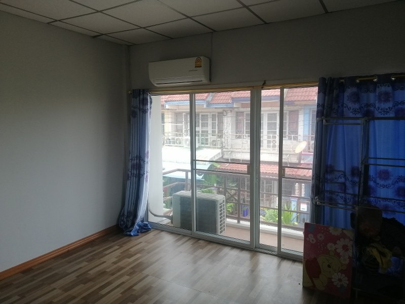 H1173 ขายทาวน์เฮ้าส์ หมู่บ้านเบญจพร สามโคก โครงการติดถนนปทุม-สามโคก 27.1 ตร.วา หลังมุม มีพื้นที่ด้านข้าง ใกล้โลตัสปทุมธานี (รูปที่ 13)