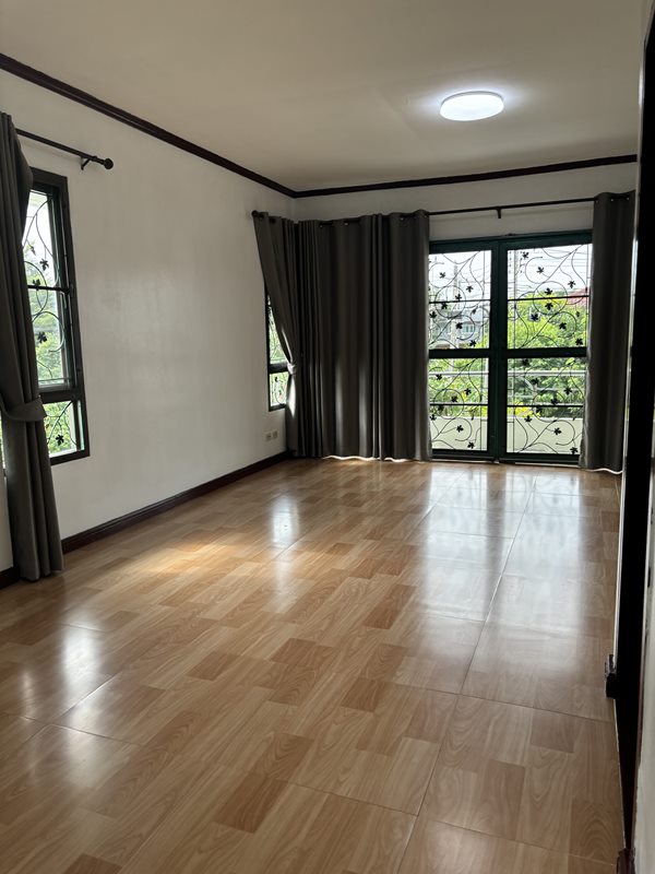 ขายบ้านเดี่ยว 2 ชั้น หมู่บ้านศุภาลัยบุรีคลอง4 บ้านหัวมุม เงียบสงบ มี รปภ.ปลอดภัย โทร 0865081318 (รูปที่ 6)