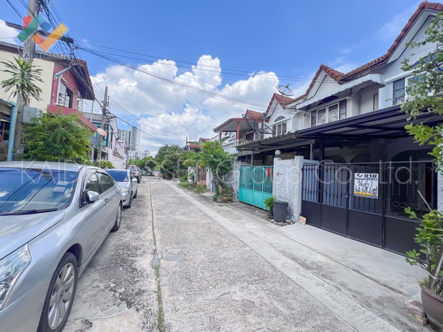 ให้เช่า ทาวน์เฮ้าส์ ซอย รัตนาธิเบศร์ 15 หมู่บ้าน นารีนคร (รูปที่ 2)