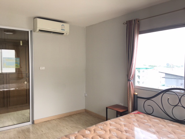 ให้เช่า Smart Condo วัชรพล(สมาร์ทคอนโด วัชรพล) ห้องมุม ห้องใหญ่ ครบทุกอย่าง (รูปที่ 2)