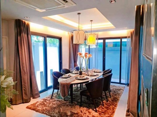 ขายบ้าน pool villa ถูกสุด ลดราคา หรู มีสระว่ายน้ำ เฟอร์นิเจอร์ บิ้วอิน พร้อมอยู่ โครงการ H-Cape Minera รามอินทรา โทร 063-789-4632 (รูปที่ 6)