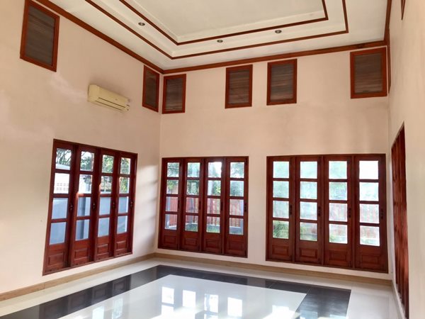 ขายบ้านเดี่ยว หลังใหญ่ ต.บ้านเลื่อม อุดรธานี พื้นที่ 200 ตรว. ทำเลทองย่านเศรษฐกิจหลัก โทร 096-245-9629 (รูปที่ 5)