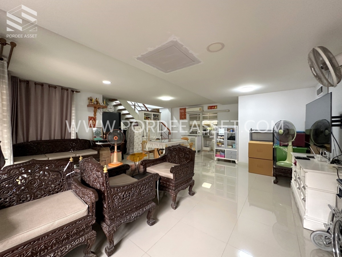 ขายบ้านแฝด เมอริทแกรนด์ สุวรรณภูมิ บางนา-ตราด กม.13 สุขาภิบาล6 (ซอยวัดหลวงพ่อโต) บางพลีใหญ่ สมุทรปราการ ต่อเติมครัวด้านหลัง+ห้องด้านข้างบ้าน (รูปที่ 3)