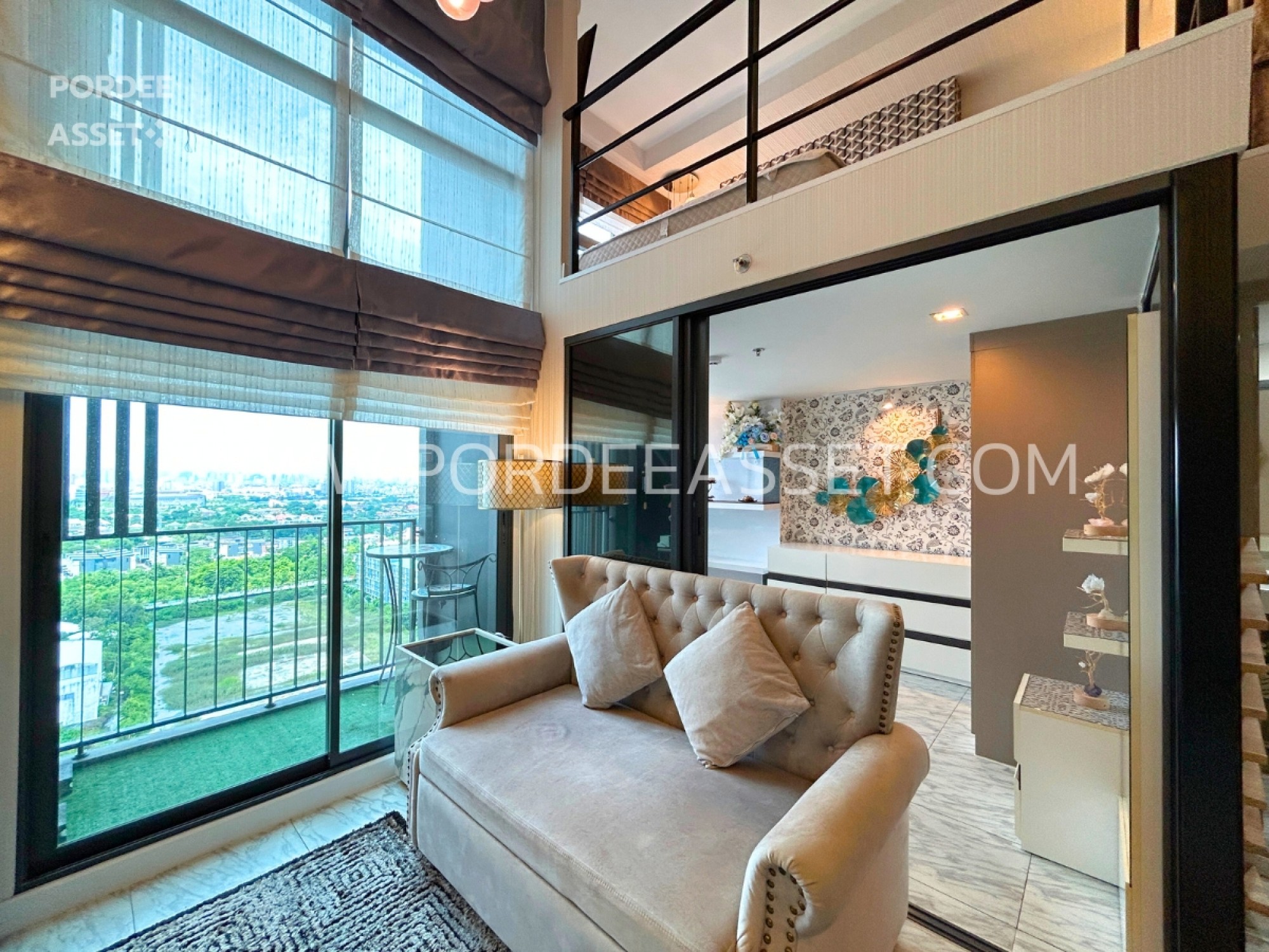 คอนโดหรู ราคาถูก!! IDEO New Rama9 (ห้อง Duplex 52 ตร.ม.) ตกแต่ง Modern luxury อยู่ใจกลางเมืองเดินทางสะดวก ใกล้เอกมัย ทองหล่อ : ไอดีโอ นิว พระราม 9 (รูปที่ 4)