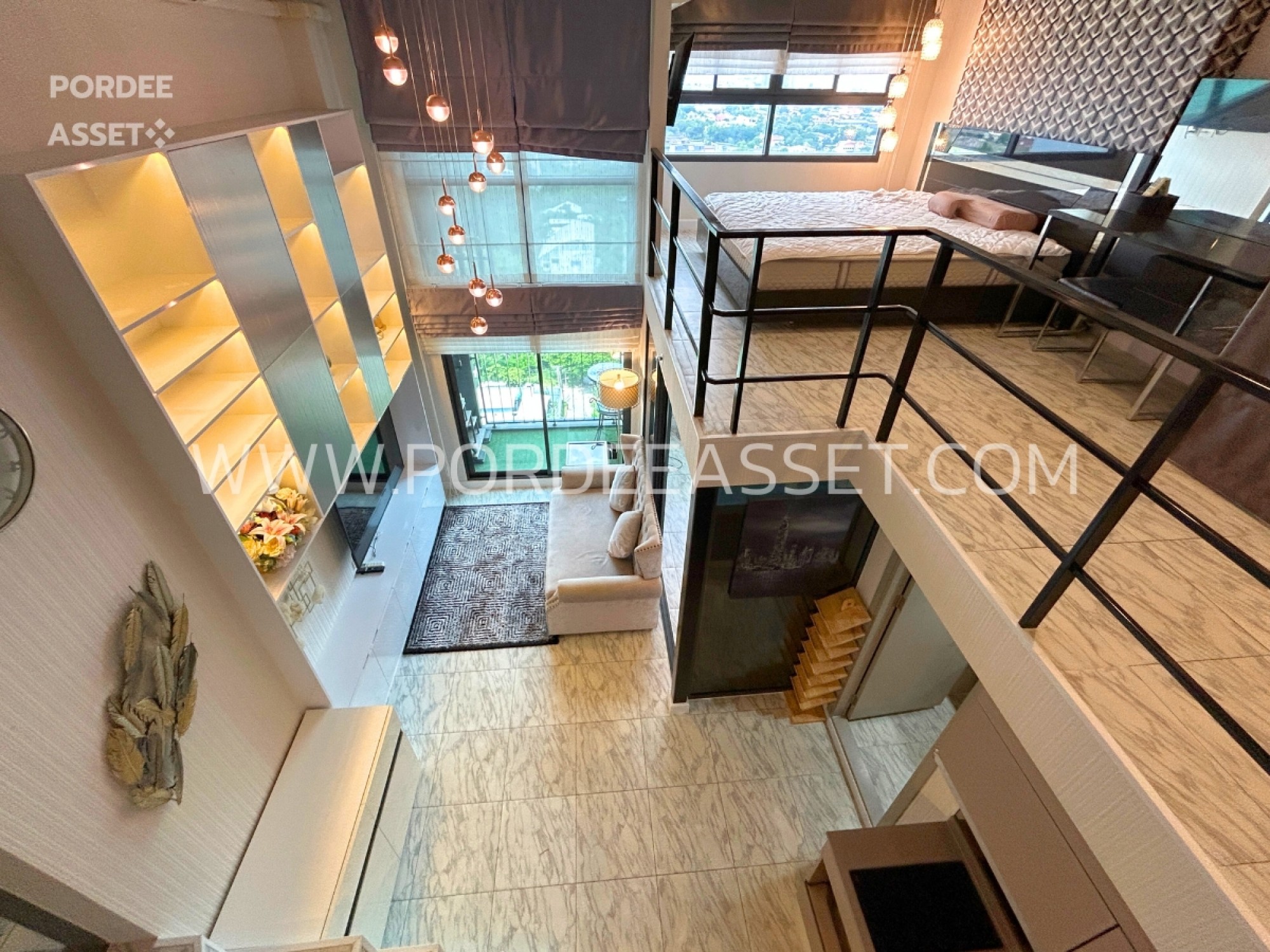 คอนโดหรู ราคาถูก!! IDEO New Rama9 (ห้อง Duplex 52 ตร.ม.) ตกแต่ง Modern luxury อยู่ใจกลางเมืองเดินทางสะดวก ใกล้เอกมัย ทองหล่อ : ไอดีโอ นิว พระราม 9 (รูปที่ 9)