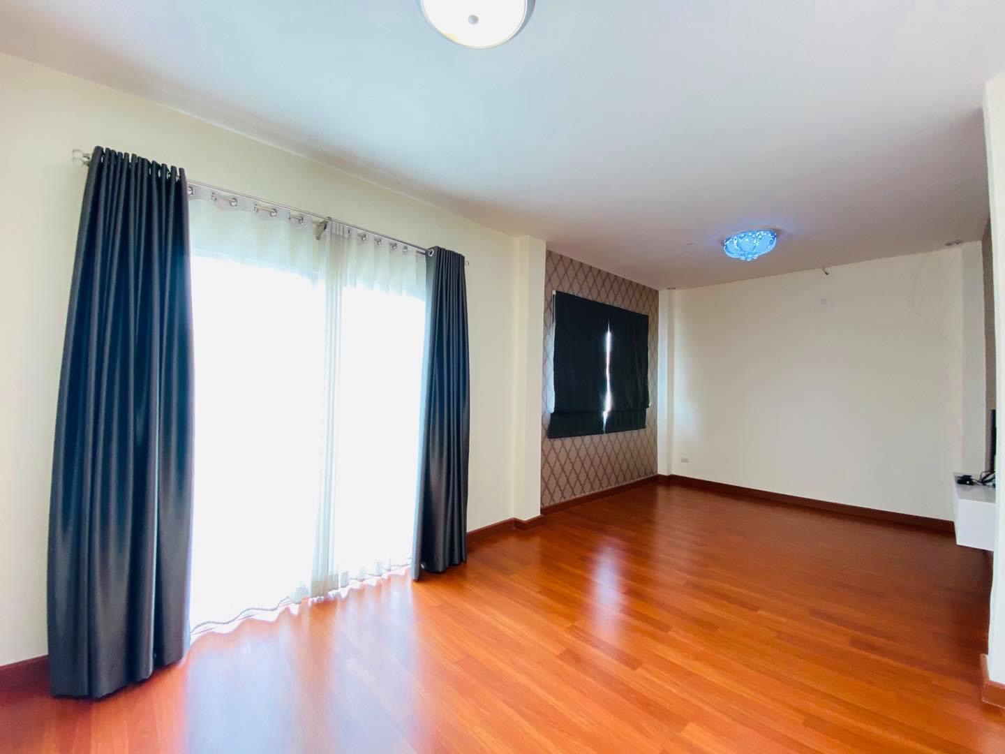ขายบ้านแฝดสไตล์บ้านเดี่ยว มบ.บุรีรมย์ รังสิต-คลอง4 ทำเล ถนนไสวประชาราษฏร์ (รูปที่ 14)