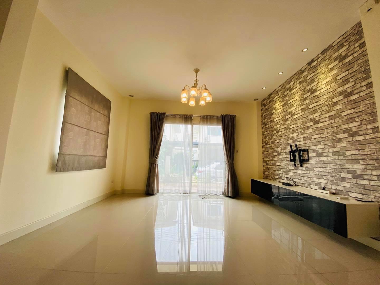 ขายบ้านแฝดสไตล์บ้านเดี่ยว มบ.บุรีรมย์ รังสิต-คลอง4 ทำเล ถนนไสวประชาราษฏร์ (รูปที่ 5)