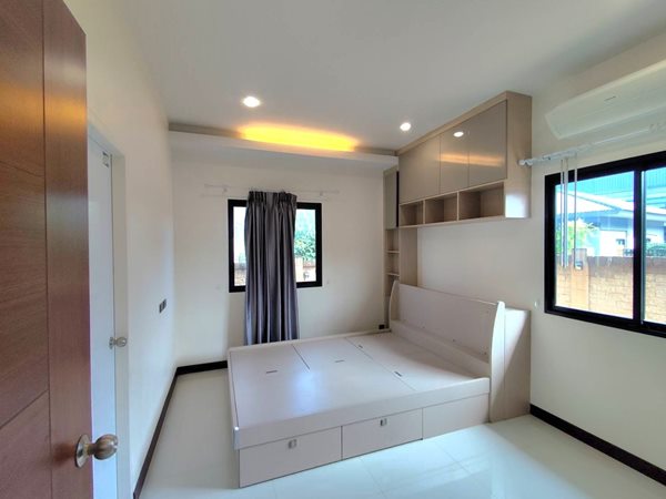 ขายบ้านเดี่ยว ทำเลดี แห่งอนาคต ใจกลาง เมืองกาญจนบุรี เฟอร์นิเจอร์ พร้อมเข้าอยู่ได้ทันที โทร 094-964-1497 (รูปที่ 6)