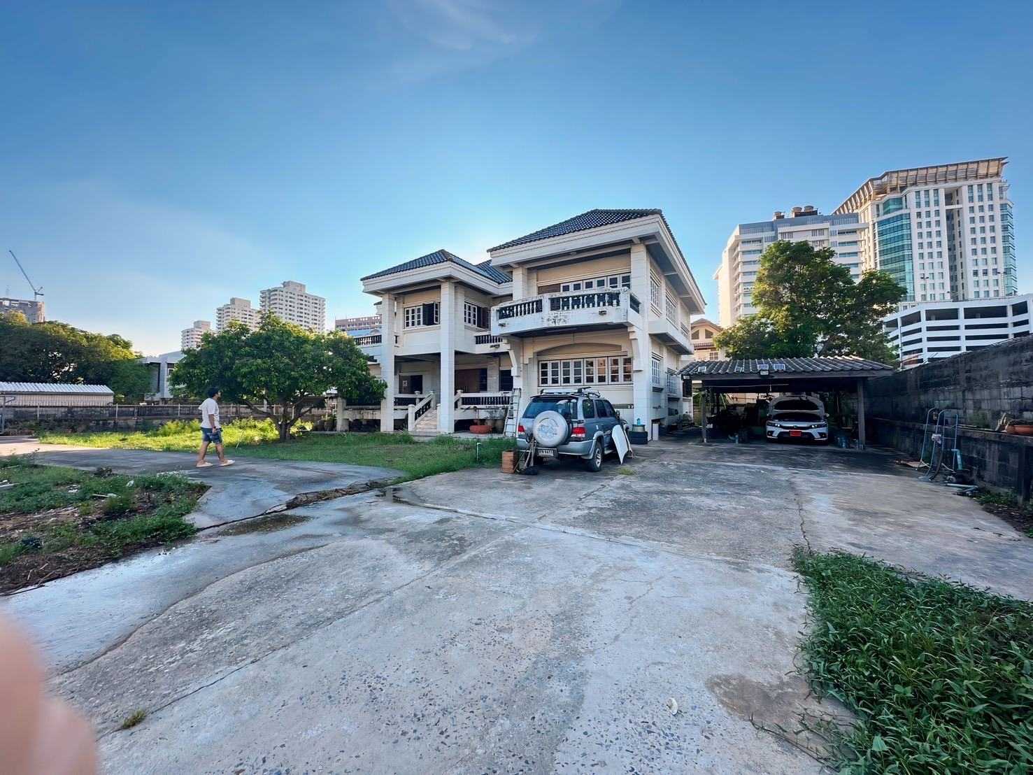 ขายที่ดิน ใกล้ทางขึ้นลงสถานีรถไฟฟ้าสายสีส้ม แบ่งขาย 1 ไร่ และ 3 ไร่ แยกบ้านม้า ถนนรามคำแหง 土地出售 Ramkhamhaeng 路，靠近 MRT Klong Baan Mar (yek baan mar) 和  (รูปที่ 4)