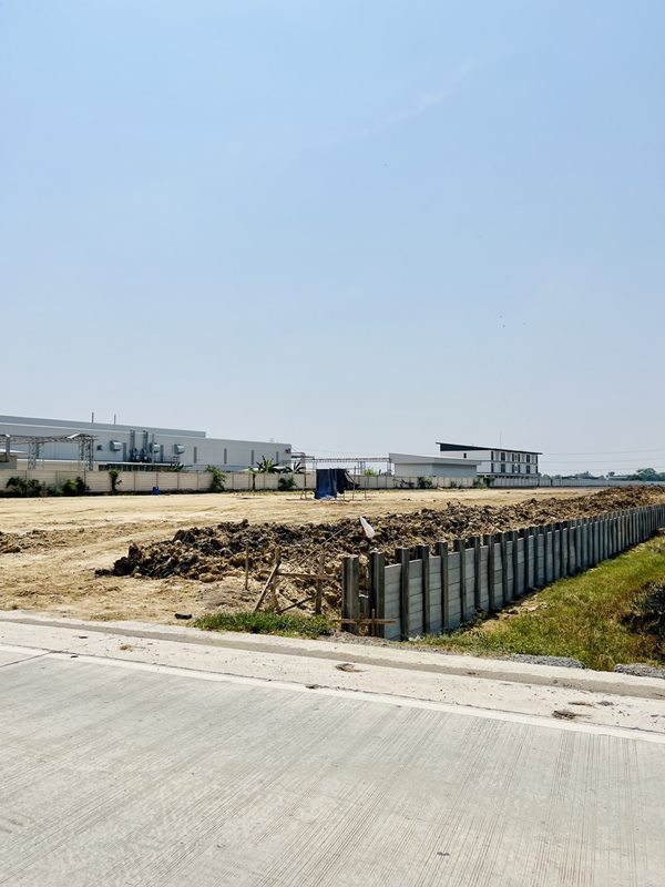 ขายและให้เช่าที่ดินอุตสาหกรรม 15 ไร่ ผังสีม่วงสำหรับสร้างโรงงาน ติดถนนใหญ่ ไฟฟ้า 3 เฟส ใกล้กรุงเทพฯ สะดวกต่อการขนส่ง โทร 0980969957 (รูปที่ 3)