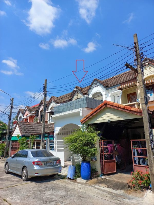 ขายทาวน์เฮ้าส์ 2 ชั้น หมู่บ้านยิ่งโอฬารวิลล่า ซ.วิภาวดีรังสิต43 ติดถนนวิภาวดีรังสิต เจ้าของบ้านขายเอง โทร 0925565210 (รูปที่ 2)