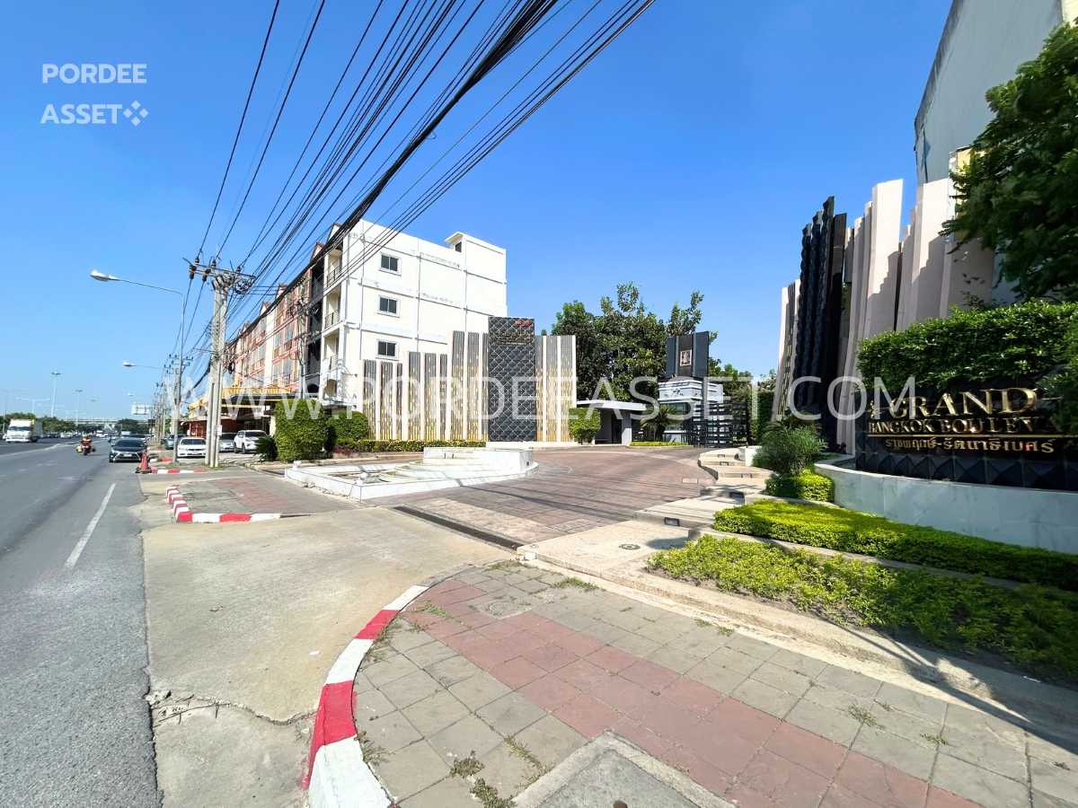 แกรนด์ บางกอก บูเลอวาร์ด ราชพฤกษ์-รัตนาธิเบศร์ (หลังริม หน้าสวน 102 ตร.ว.) ติดถนนราชพฤกษ์ ใกล้ MRT สถานีบางรักน้อยท่าอิฐ เมือง นนทบุรี (รูปที่ 29)