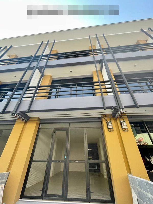 ขายทาวน์โฮม 3 ชั้น สร้างใหม่ ใกล้สะพานกรุงธน ซอยราชวิถี 21 (ซอยรีเวอร์ไซด์) โทร 0813477121 (รูปที่ 2)